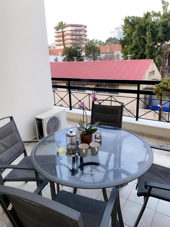 Larnaca Beach Apartment Dış mekan fotoğraf