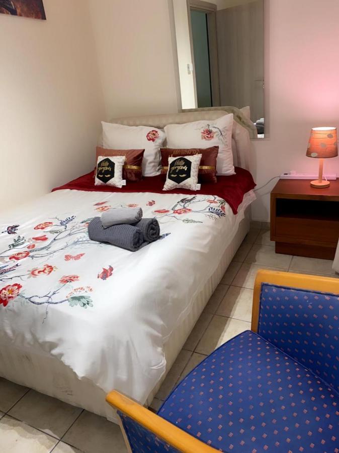 Larnaca Beach Apartment Dış mekan fotoğraf